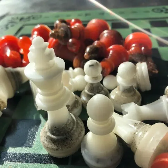 Chess Set - Emerald Green Royal - Picture 6 of 7